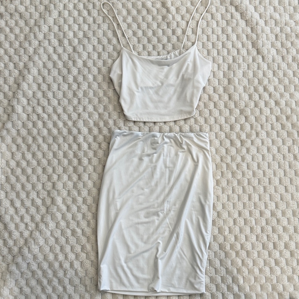 Fashion Nova Elegant White Women's Skirt Set (M)